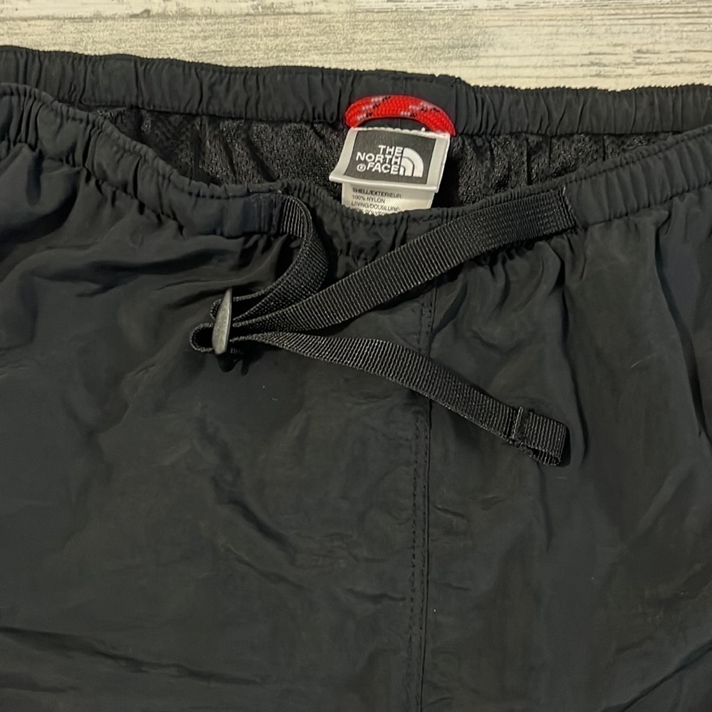 The North Face Black Shorts Size L - Picture 3 of 8